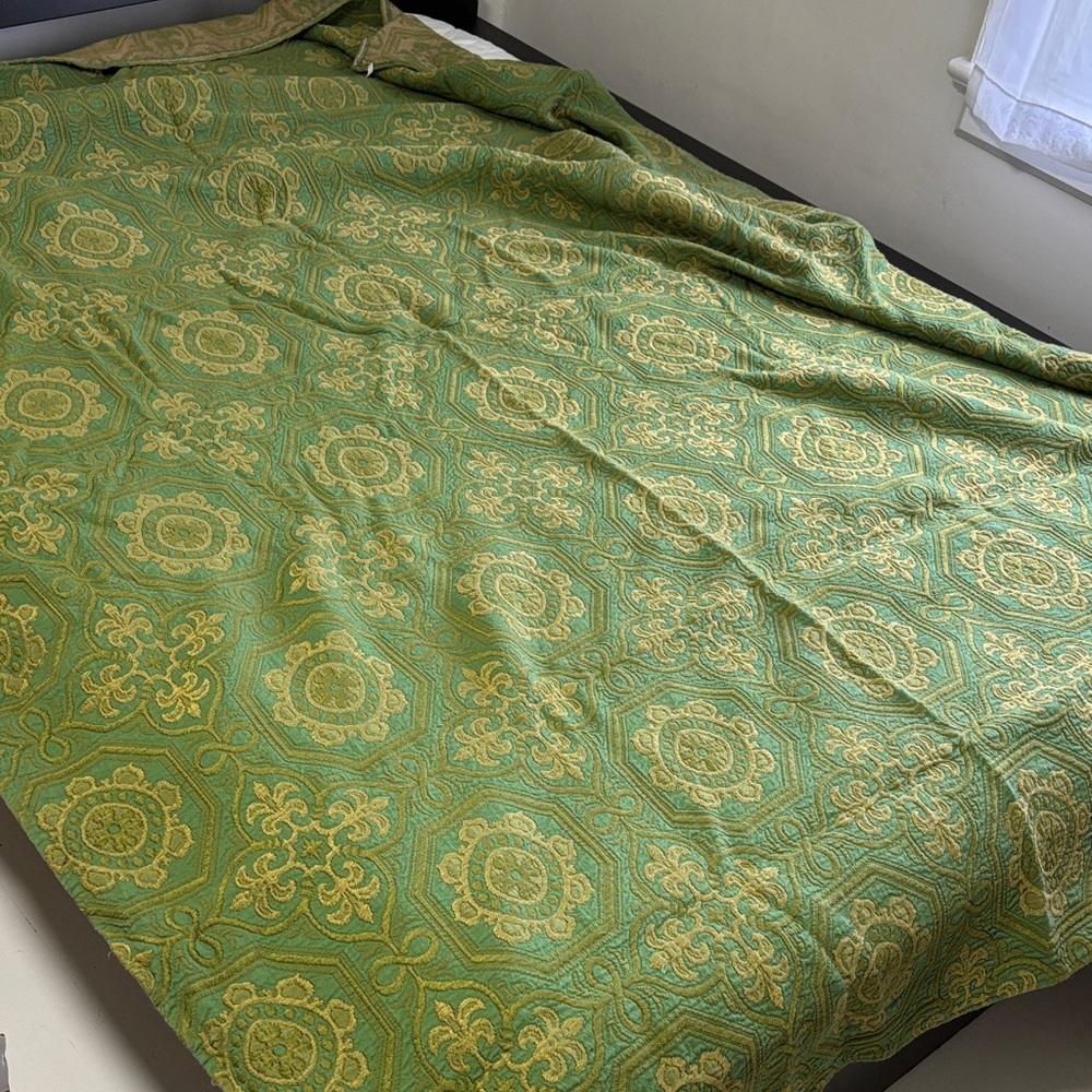 Green and Gold Patterned Blanket vintage
